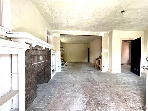 $59,000 | 5141 Highland Avenue, St. Louis, MO 63113
