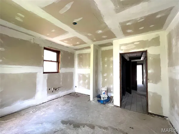 $59,000 | 5141 Highland Avenue, St. Louis, MO 63113