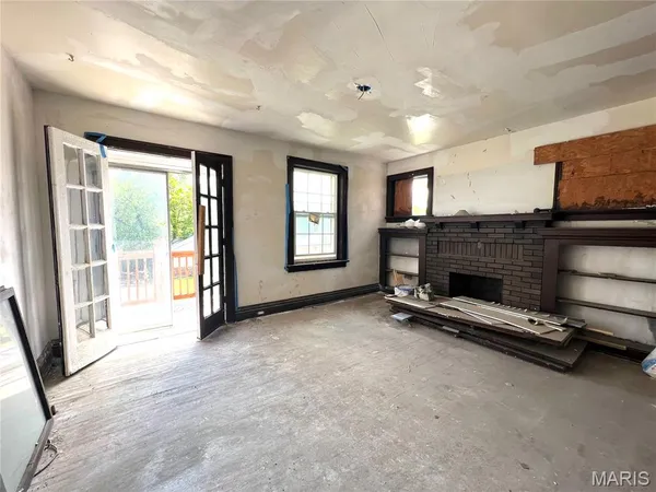 $59,000 | 5141 Highland Avenue, St. Louis, MO 63113