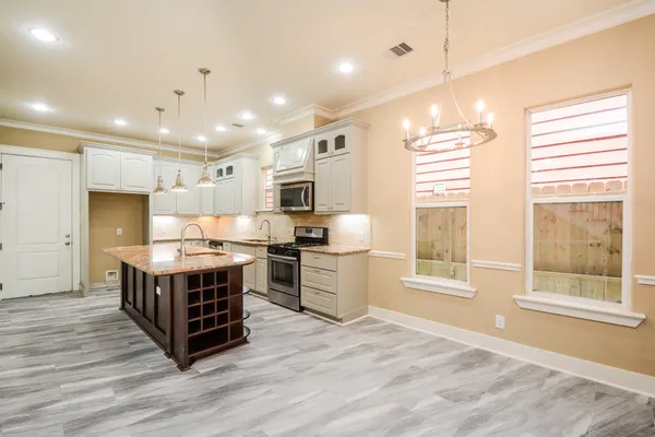 $3,500 | 1514 Prince Street, Houston, TX 77008