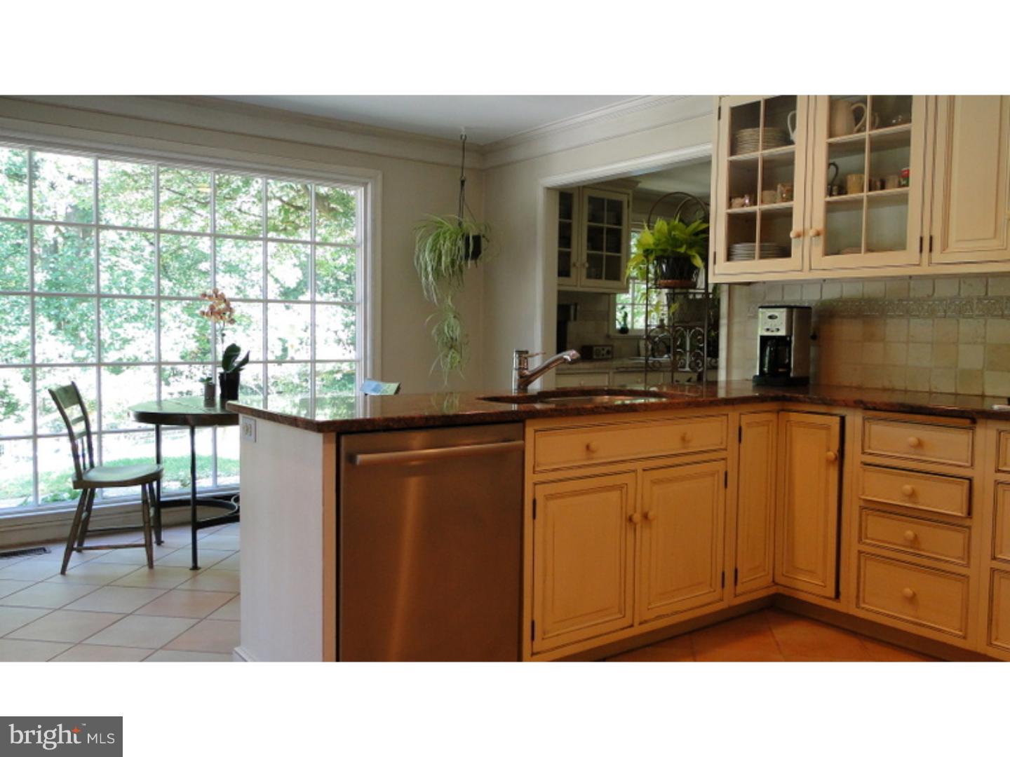 990 Brower Road Wayne, PA 19087 - Photo 8 of 25 Kitchen