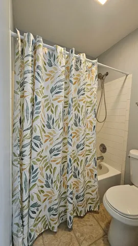 $212,000 | 440 Brandy Drive, Unit A, Crystal Lake, IL 60014