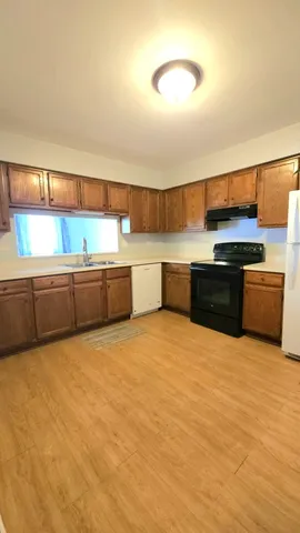 $212,000 | 440 Brandy Drive, Unit A, Crystal Lake, IL 60014