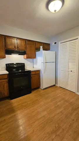 $212,000 | 440 Brandy Drive, Unit A, Crystal Lake, IL 60014