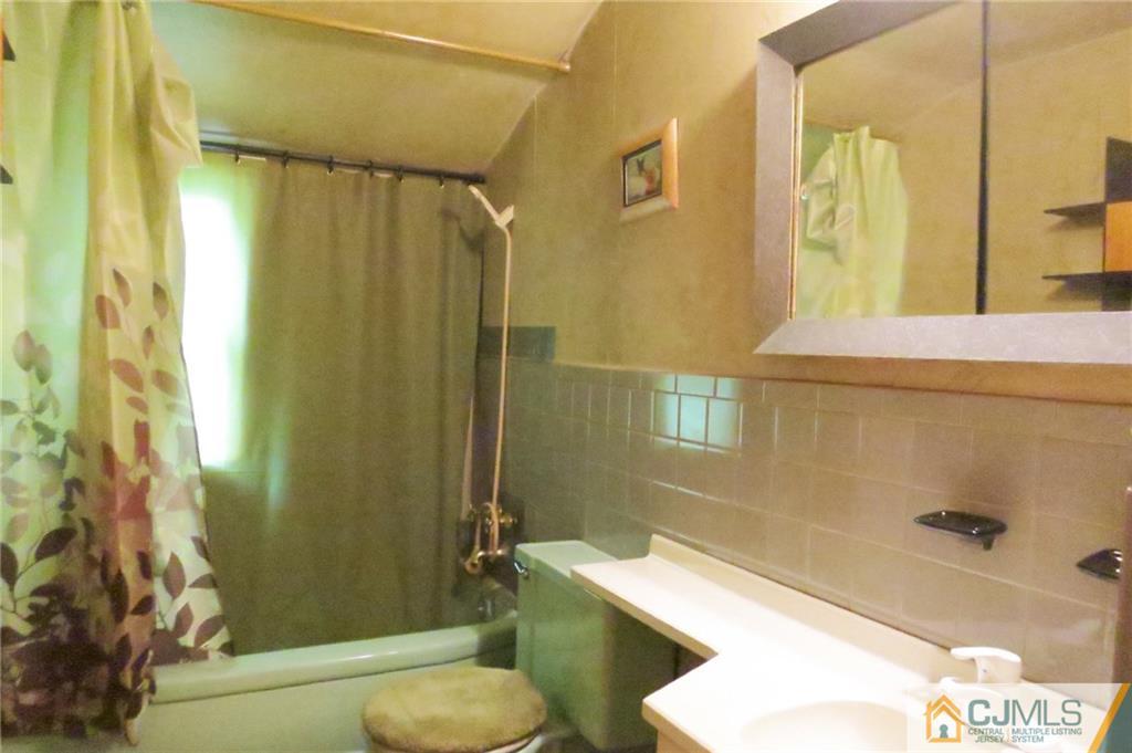 432 Decatur Avenue Middlesex, NJ 08846 - Photo 16 of 17 Gallery Image 16
