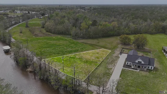 $88,800 | 606 Bayou Drive, Pierre Part, LA 70339