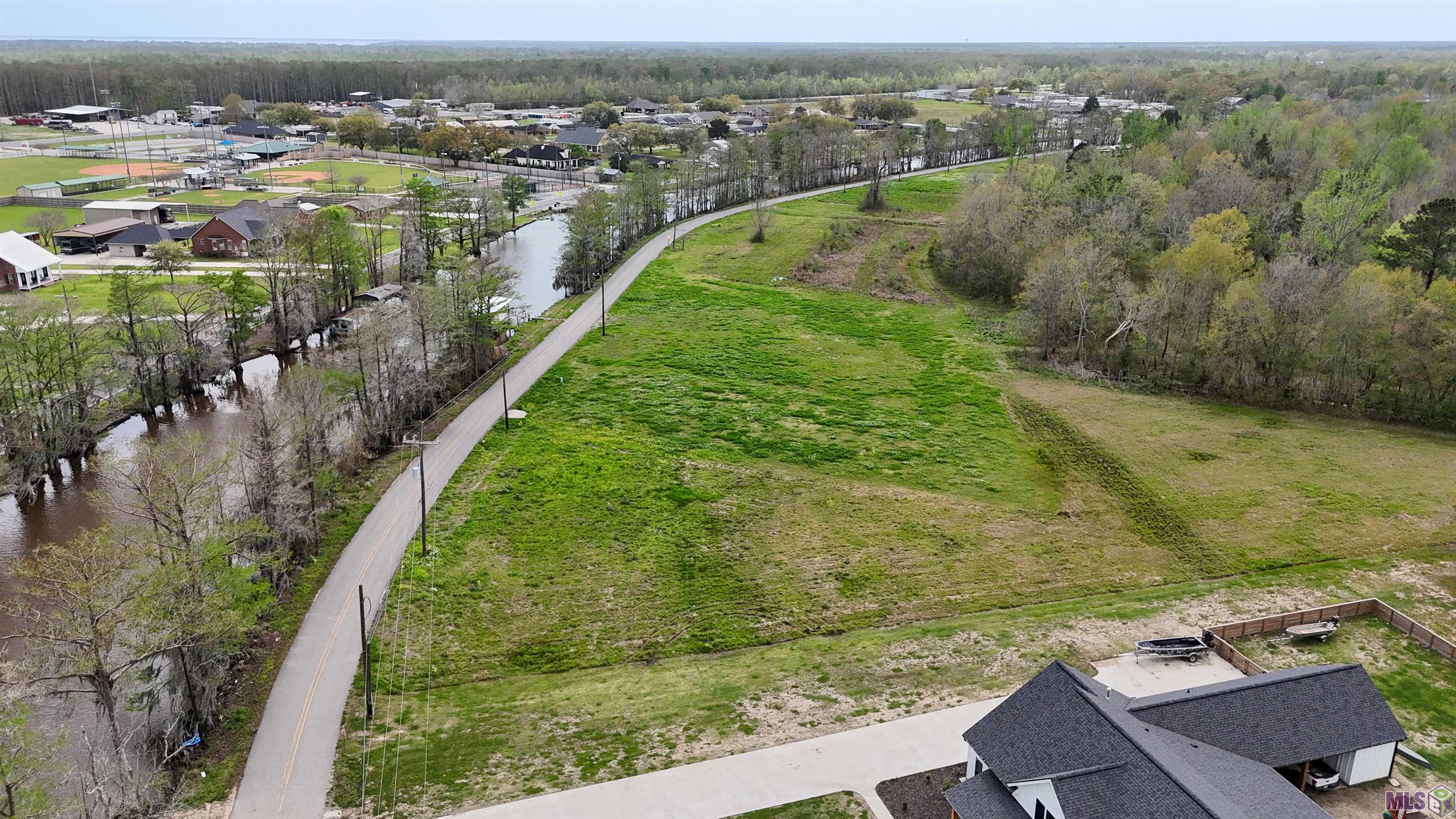 606 Bayou Drive Pierre Part, LA 70339 - Photo 6 of 8