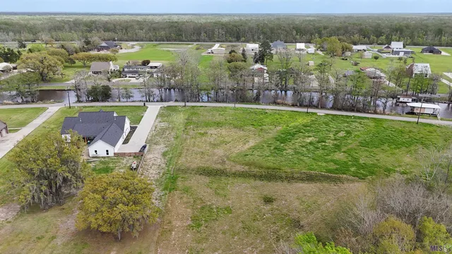 $88,800 | 606 Bayou Drive, Pierre Part, LA 70339