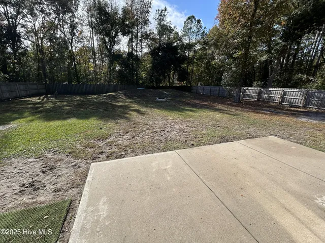 $2,450 | 110 Futch Creek Road, Wilmington, NC 28411