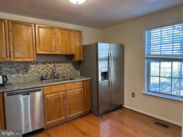 $2,150 | 10523 Polk Square Court, Gaithersburg, MD 20878