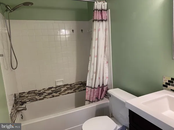 $2,150 | 10523 Polk Square Court, Gaithersburg, MD 20878