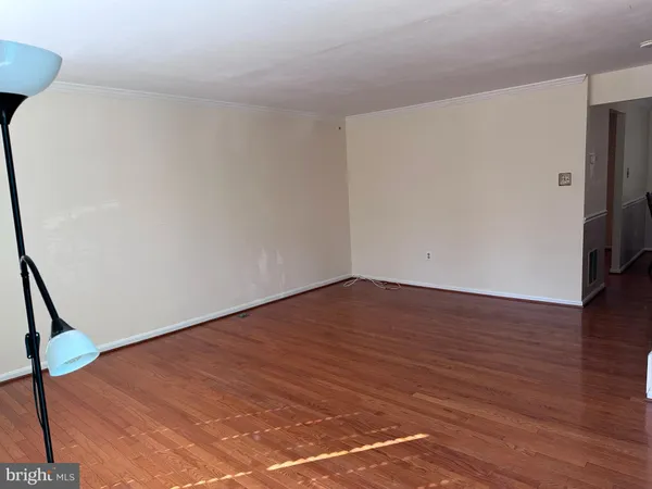$2,150 | 10523 Polk Square Court, Gaithersburg, MD 20878