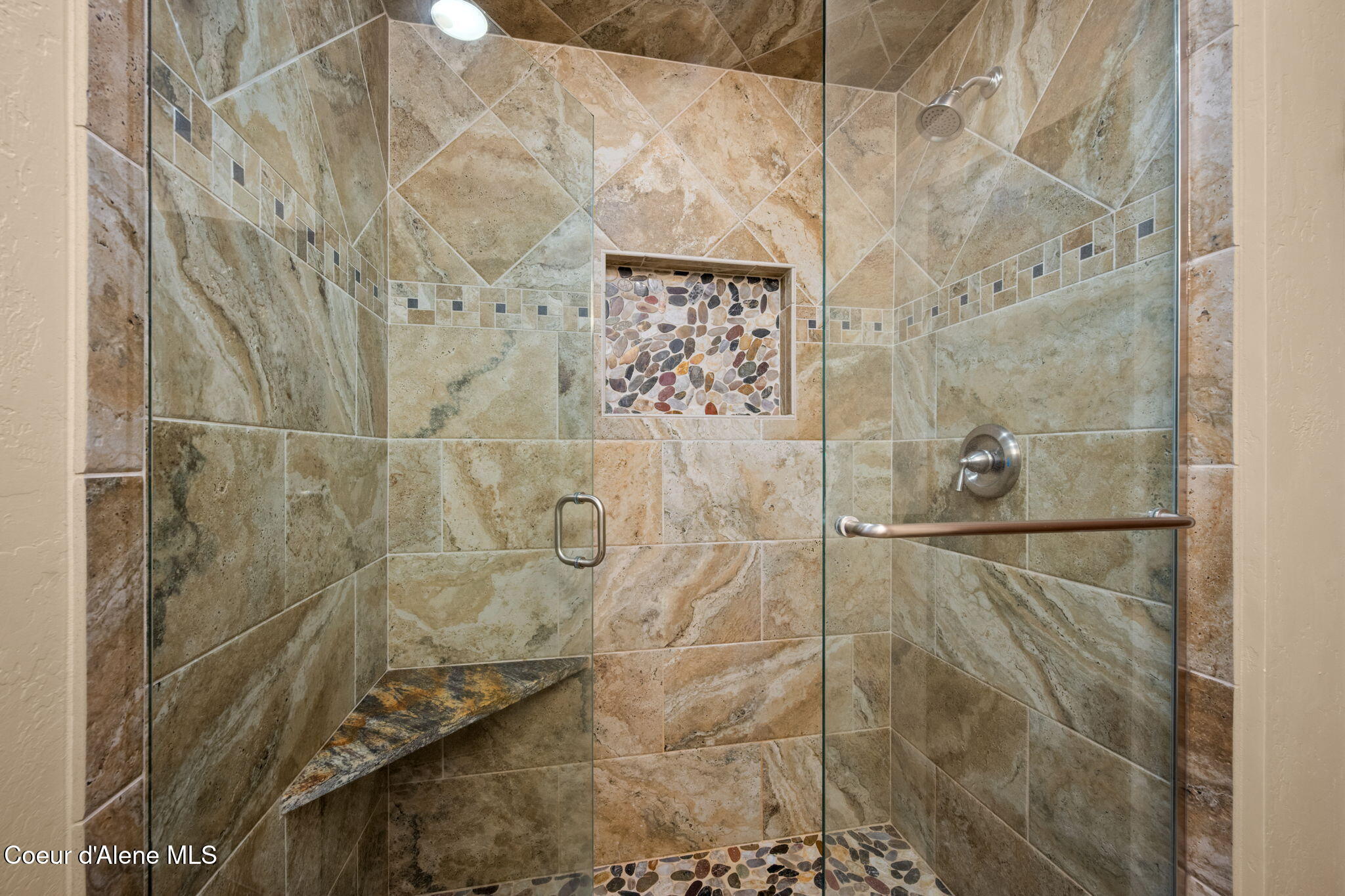 19503 East Hayden Lake Road Hayden, ID 83835 - Photo 29 of 72 Bathroom