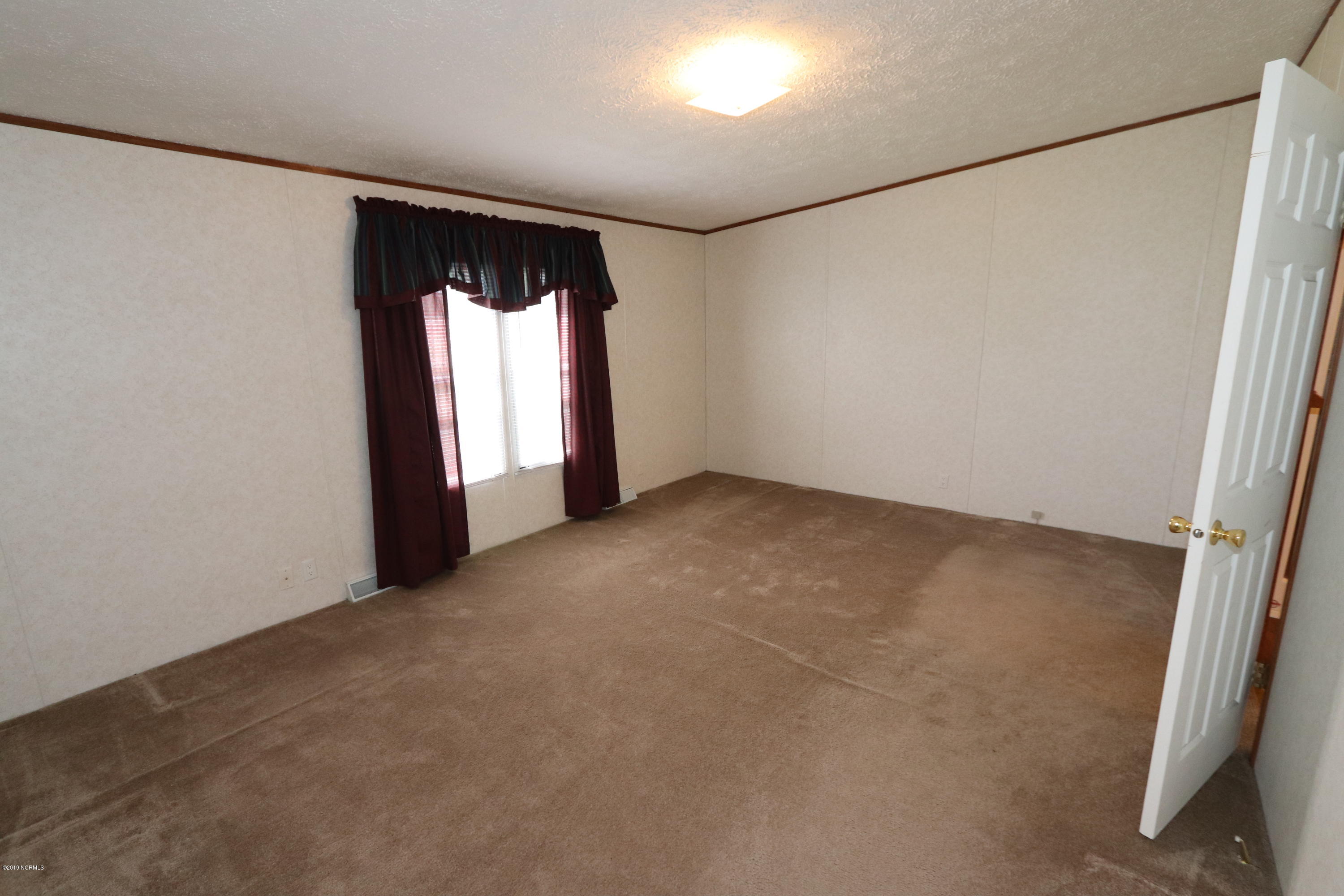 382 Davistown-Mercer Road Pinetops, NC 27864 - Photo 8 of 14 MASTER BEDROOM