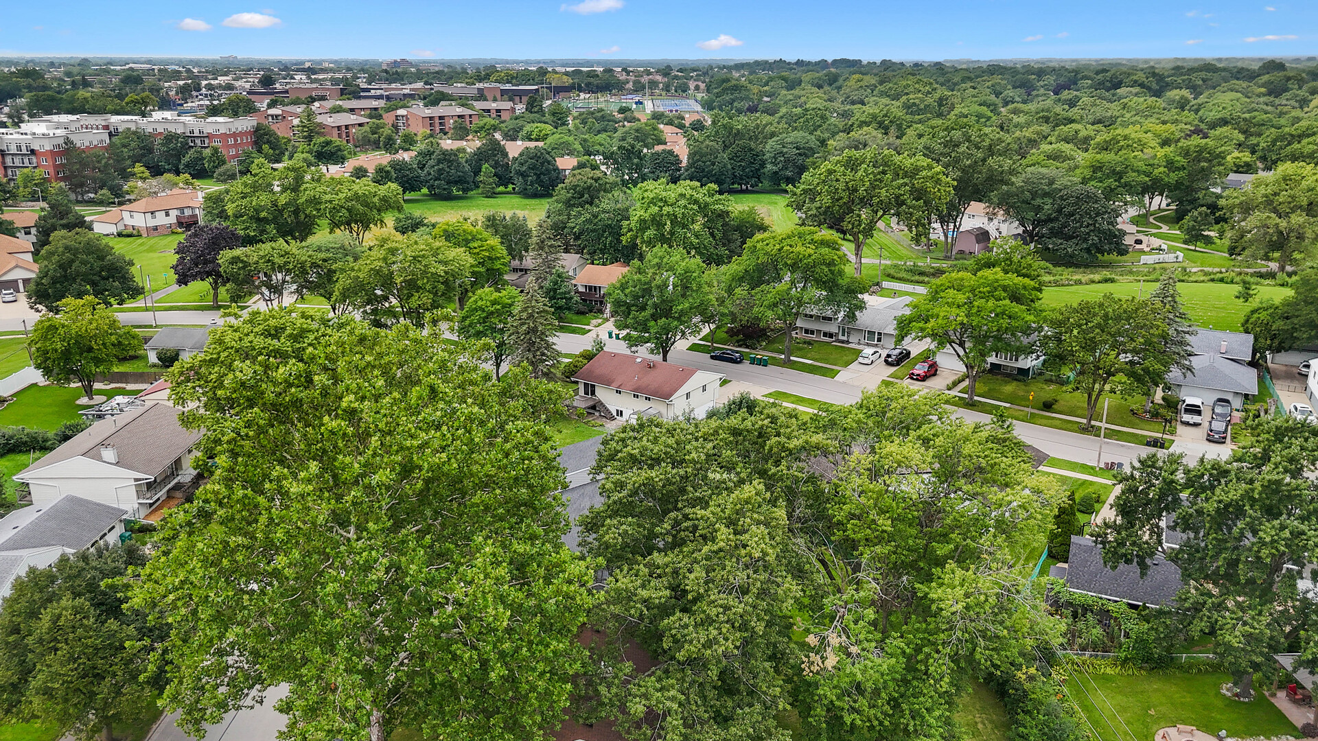 669 White Pine Road Buffalo Grove, IL 60089 - Photo 31 of 33 Gallery Image 31