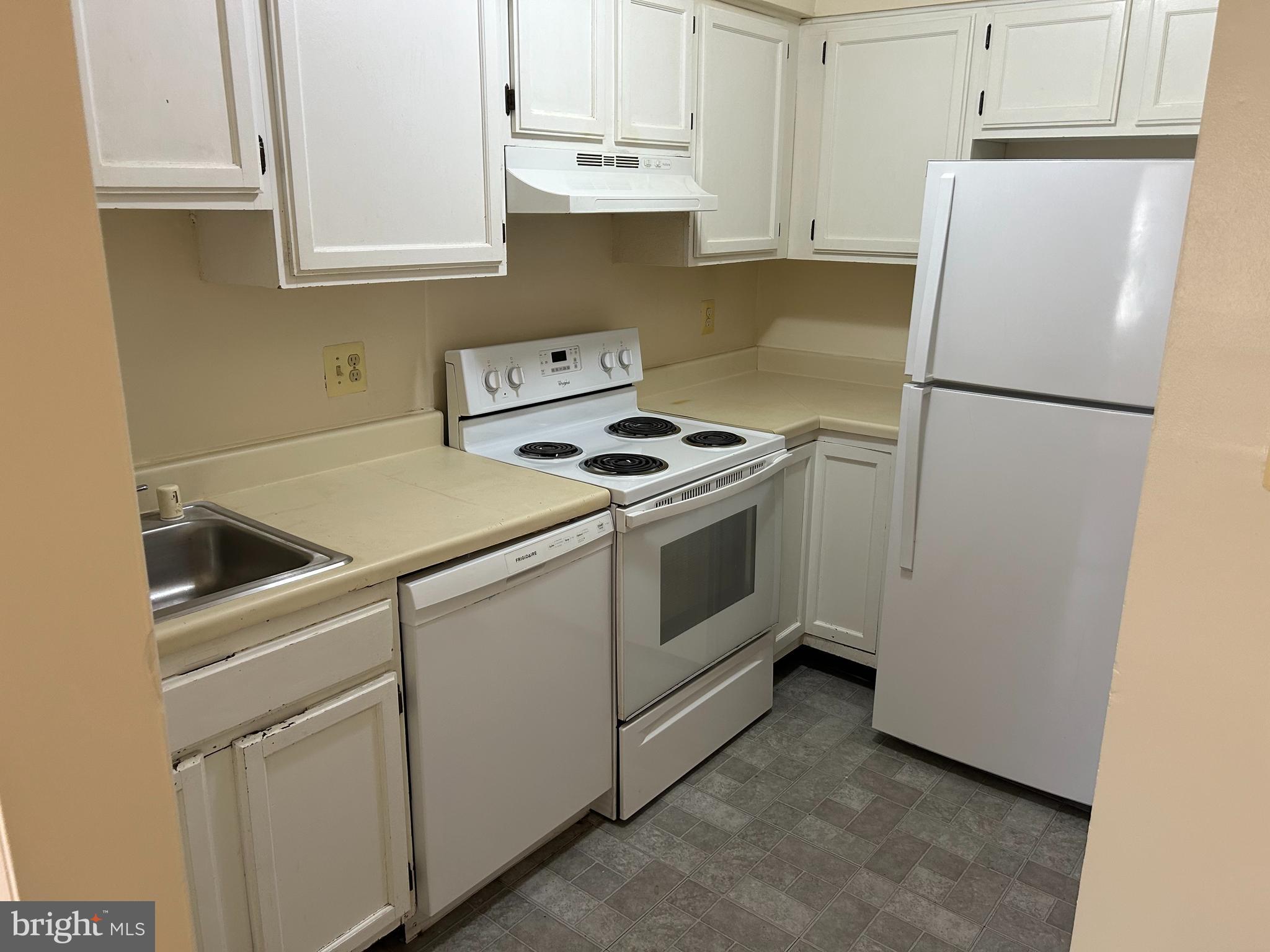 9781 Hagel Circle, Unit E Lorton, VA 22079 - Photo 7 of 18