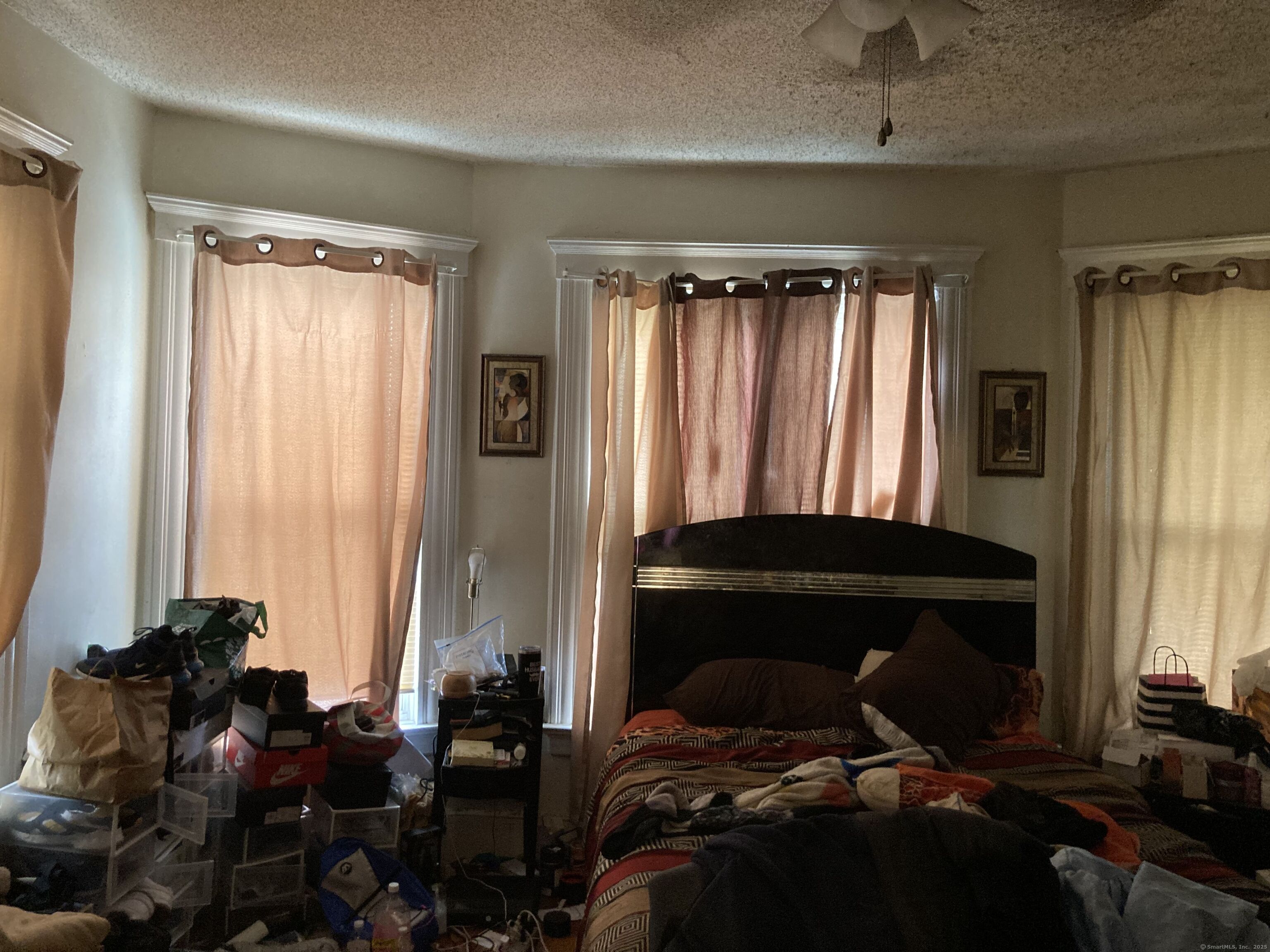 225 Winthrop Avenue New Haven, CT 06511 - Photo 15 of 36 a bedroom with a bed and a window