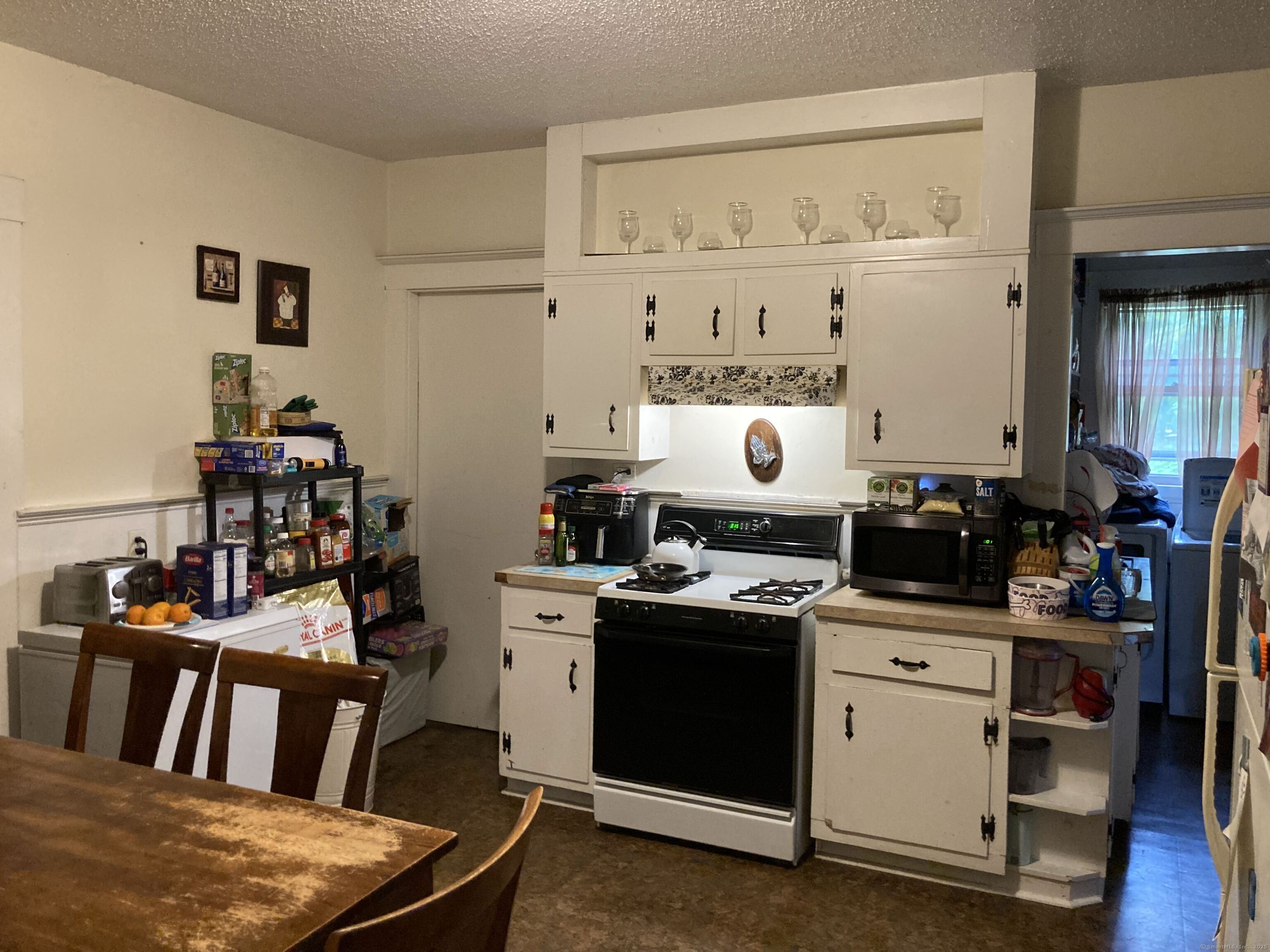 225 Winthrop Avenue New Haven, CT 06511 - Photo 8 of 36 a view of kitchen and workspace