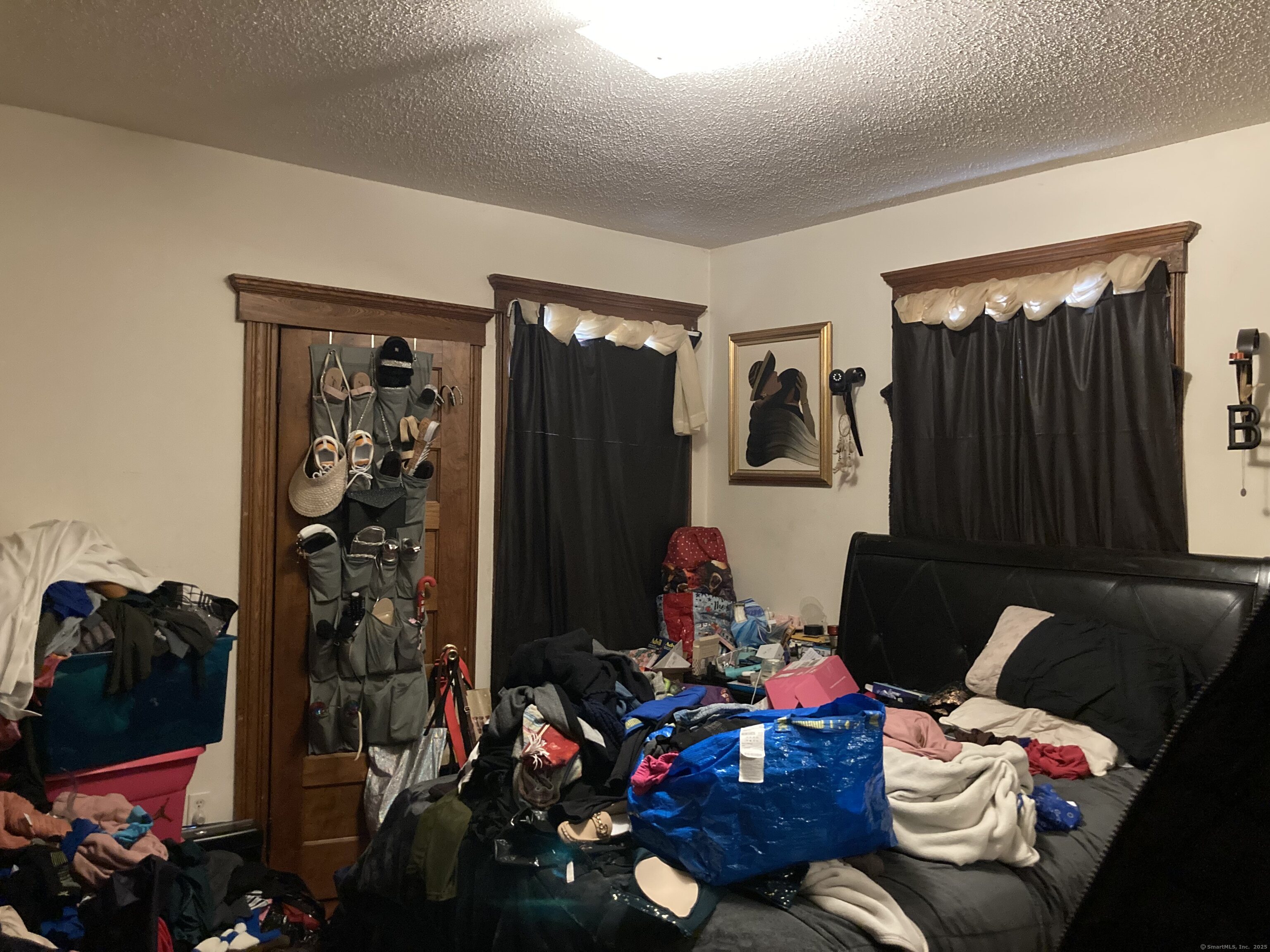 225 Winthrop Avenue New Haven, CT 06511 - Photo 10 of 36 a room with furniture and closet