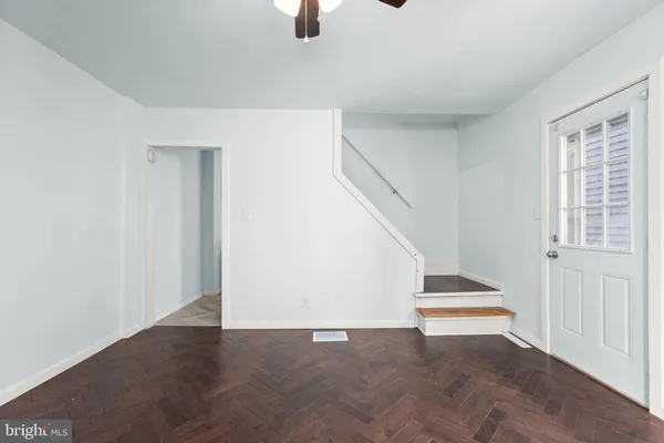 a view of entryway and hall