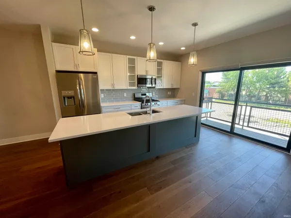 $4,000 | 327 South Frances Street, Unit 5, South Bend, IN 46617