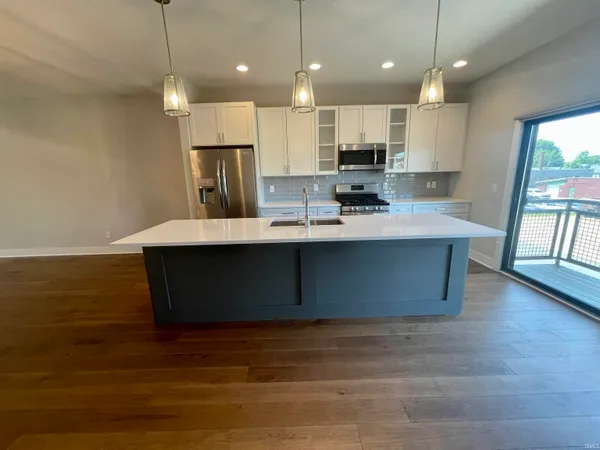 $4,000 | 327 South Frances Street, Unit 5, South Bend, IN 46617