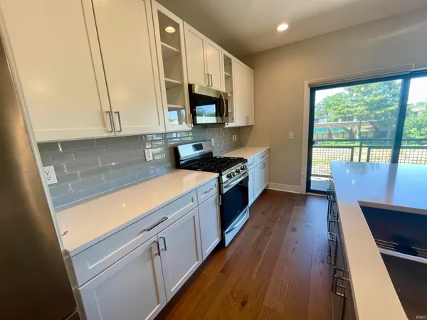 $4,000 | 327 South Frances Street, Unit 5, South Bend, IN 46617