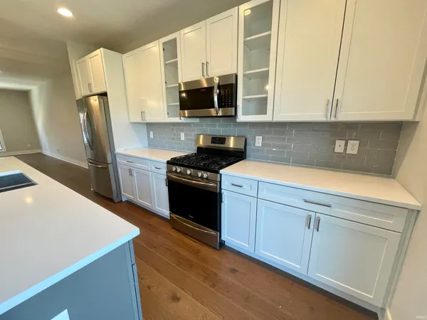 $4,000 | 327 South Frances Street, Unit 5, South Bend, IN 46617