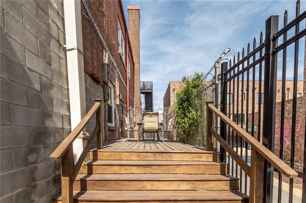 244 Peters Street Southwest, Unit 10 Atlanta, GA 30313 - Photo 32 of 38 a view of entryway and hall