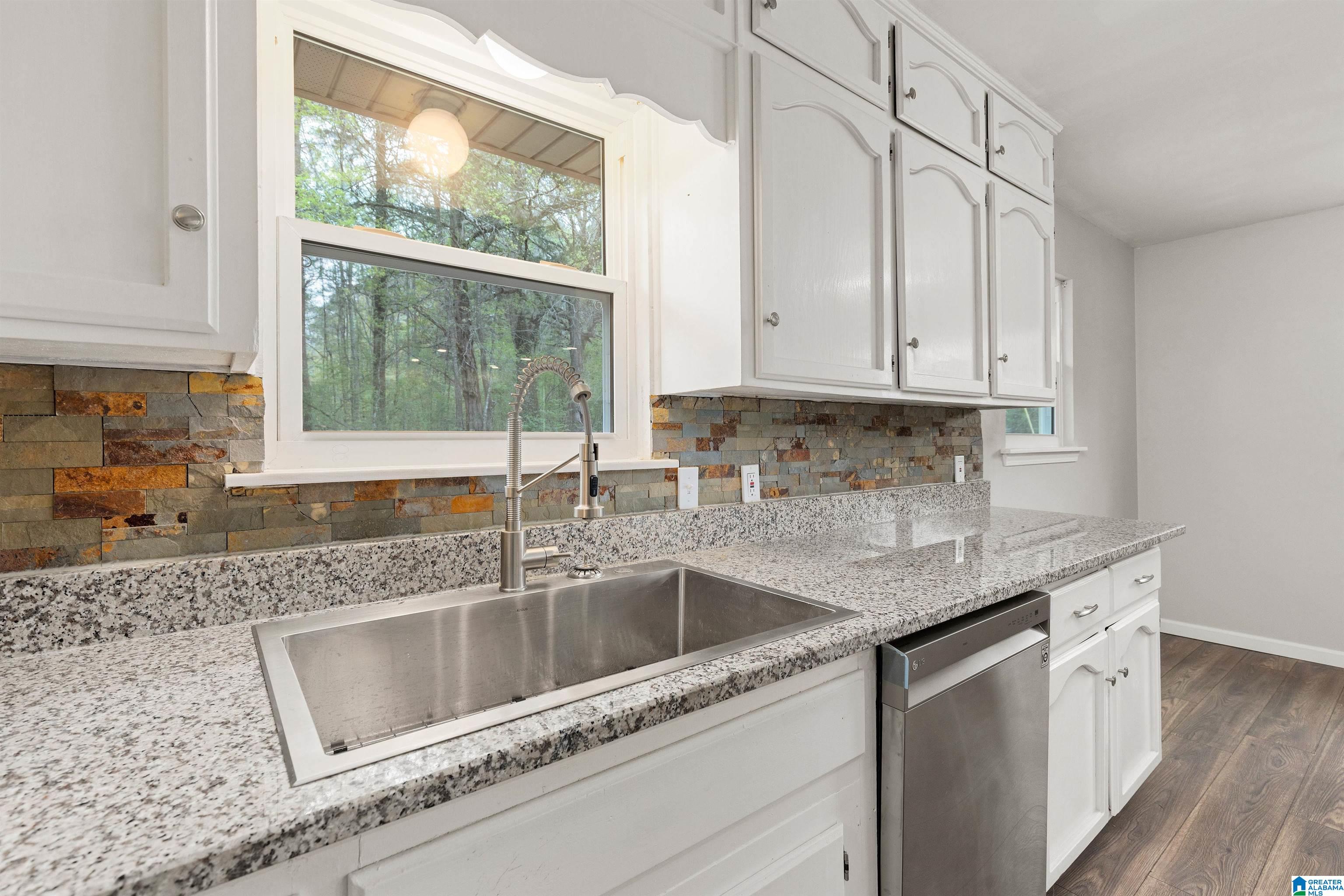 8640 Central Road Warrior, AL 35180 - Photo 7 of 28