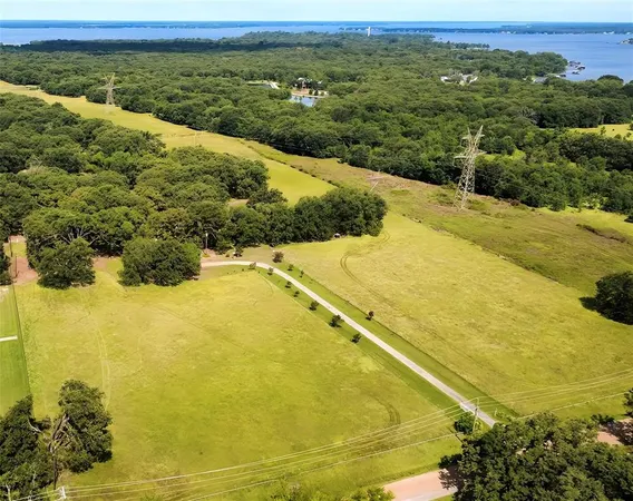 $550,000 | 2509 County Road 1703, Malakoff, TX 75148