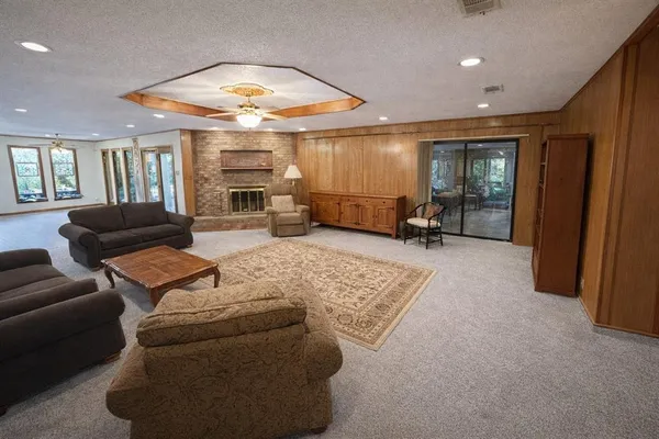 $550,000 | 2509 County Road 1703, Malakoff, TX 75148