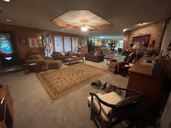 $550,000 | 2509 County Road 1703, Malakoff, TX 75148