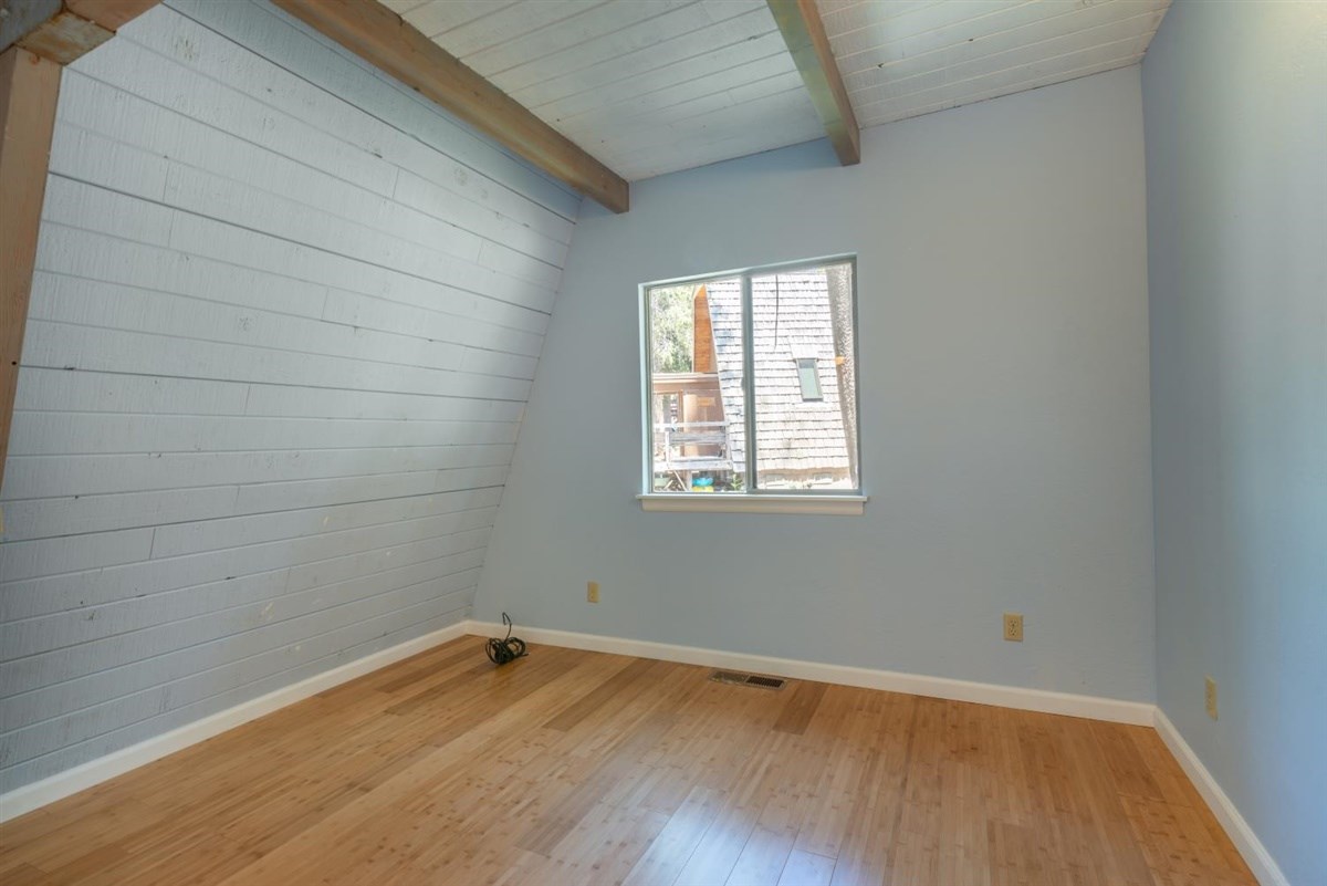 5504 Spruce Road Soda Springs, CA 95728 - Photo 14 of 21 Gallery Image 14