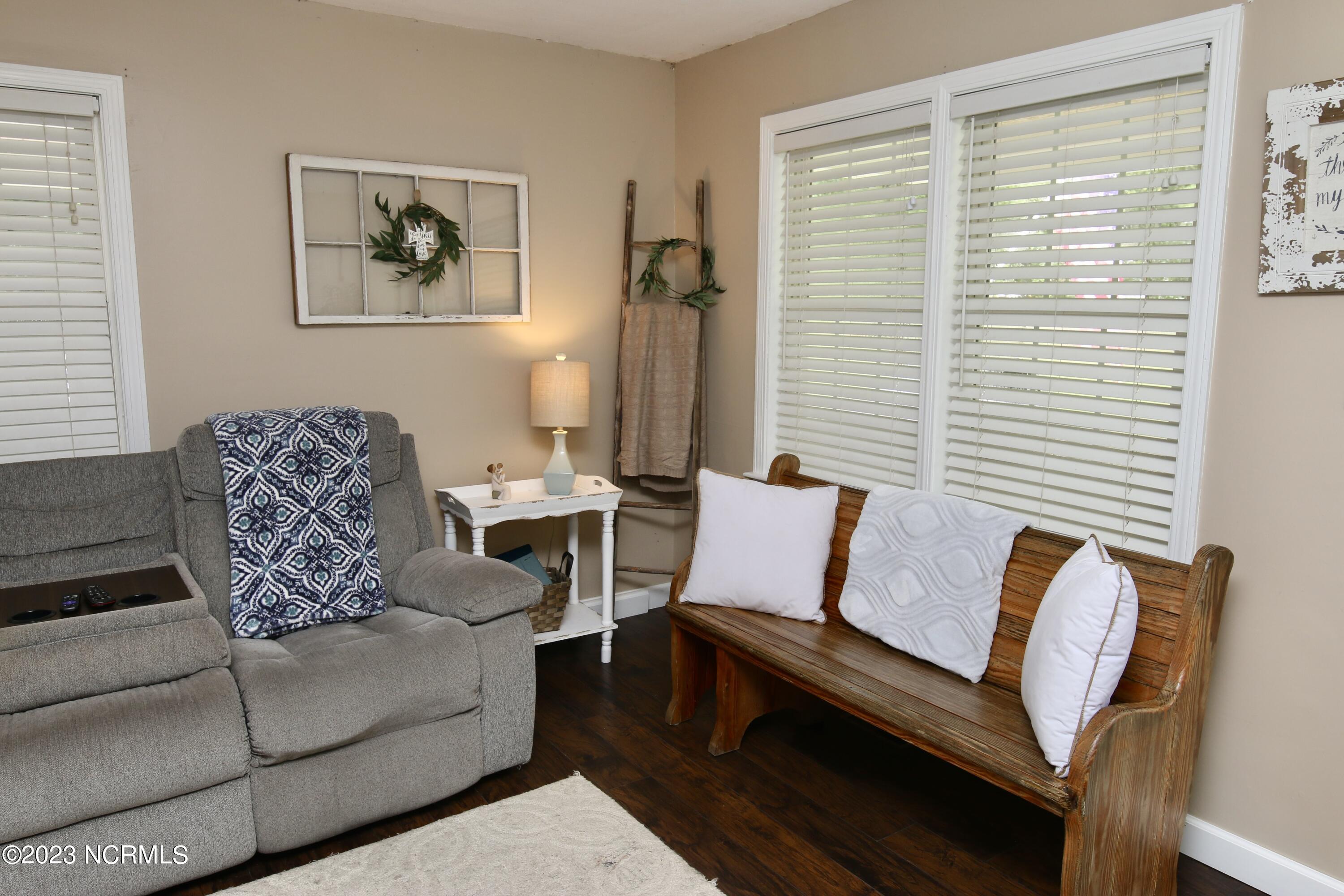 312 Shirley Farm Road Pinetown, NC 27865 - Photo 5 of 21 IMG_7194