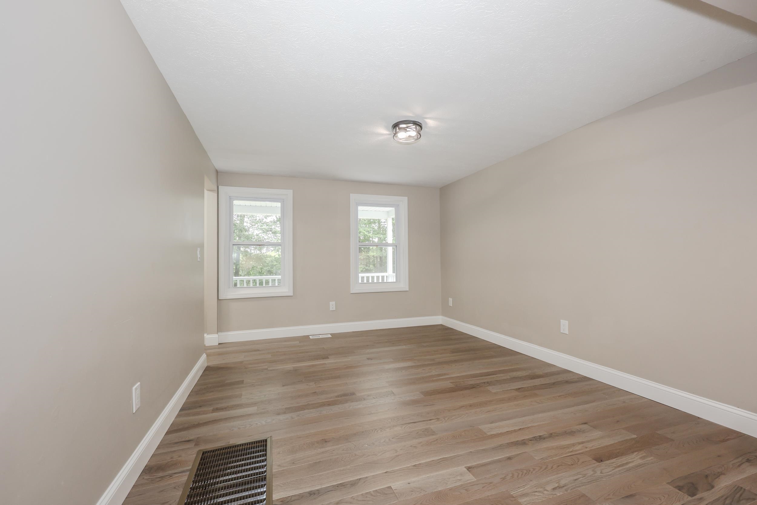 157 Hooksett Road Auburn, NH 03032 - Photo 12 of 48 Gallery Image 12