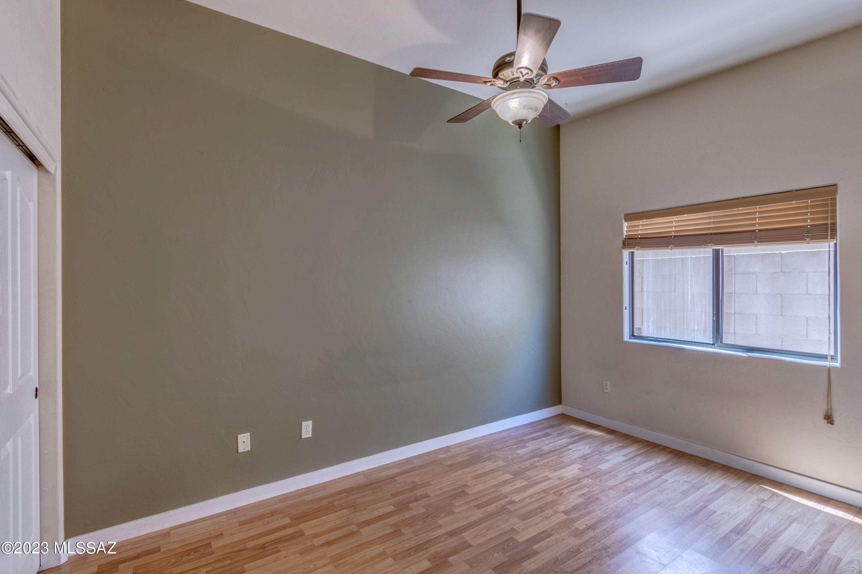 223 South Fresno Spring Way Tucson, AZ 85748 - Photo 6 of 27
