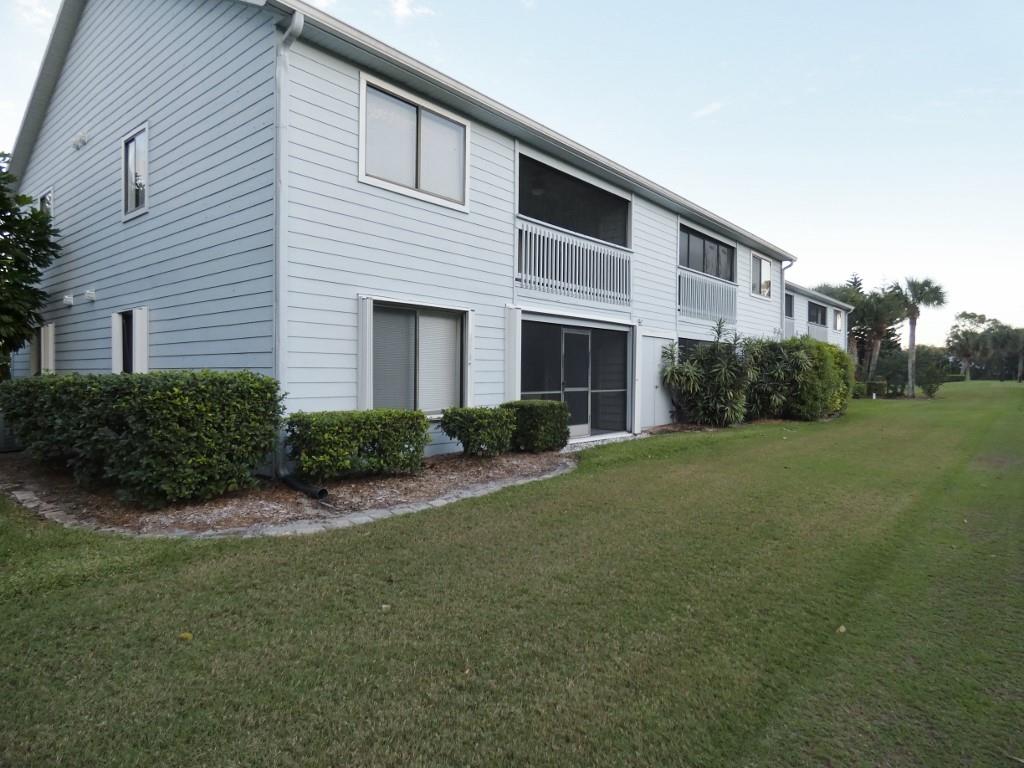9637 Riverside Drive, Unit 2 Sebastian, FL 32958 - Photo 3 of 36