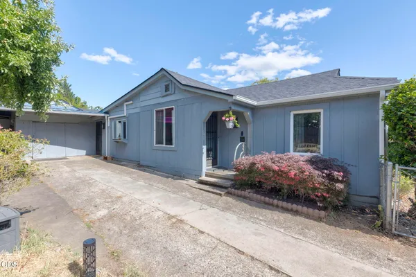 $360,000 | 723 Northeast 12th Street, Grants Pass, OR 97526