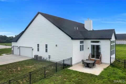 $885,000 | 213 Bluegrass Pasture Court, Wentzville, MO 63385