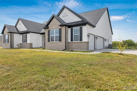 $885,000 | 213 Bluegrass Pasture Court, Wentzville, MO 63385