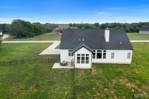 $885,000 | 213 Bluegrass Pasture Court, Wentzville, MO 63385
