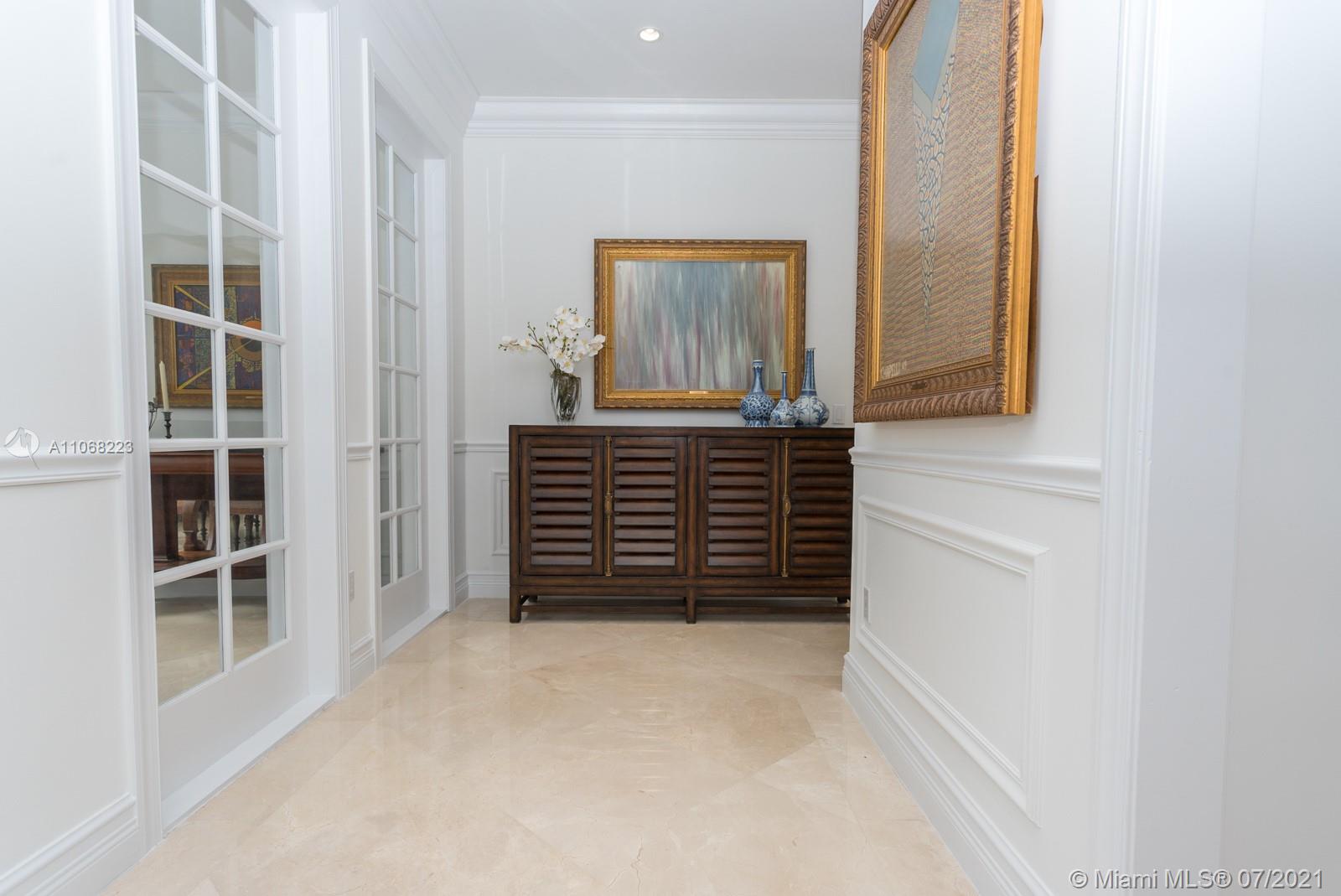 798 Ridgewood Road Key Biscayne, FL 33149 - Photo 22 of 43