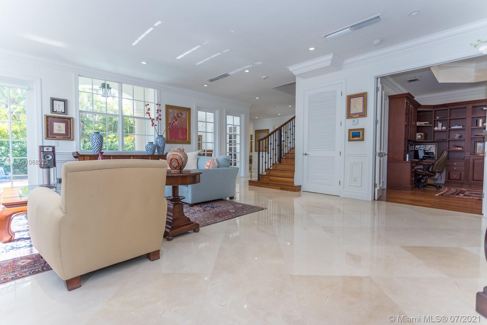 798 Ridgewood Road Key Biscayne, FL 33149 - Photo 8 of 43