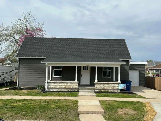 $269,900 | 1307 19th Street, Bedford, IN 47421