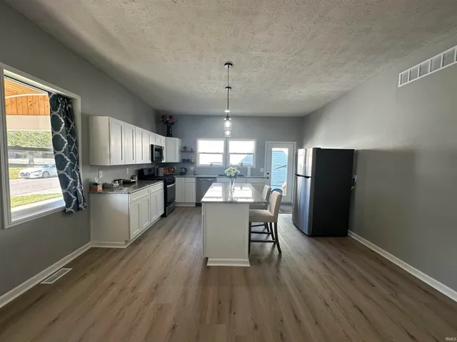 $269,900 | 1307 19th Street, Bedford, IN 47421