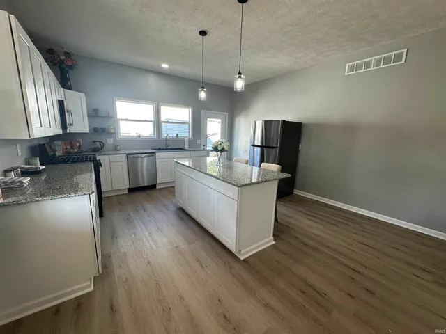 $269,900 | 1307 19th Street, Bedford, IN 47421