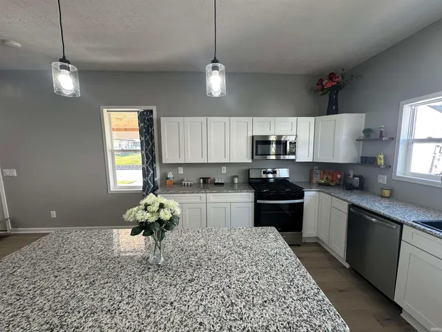 $269,900 | 1307 19th Street, Bedford, IN 47421