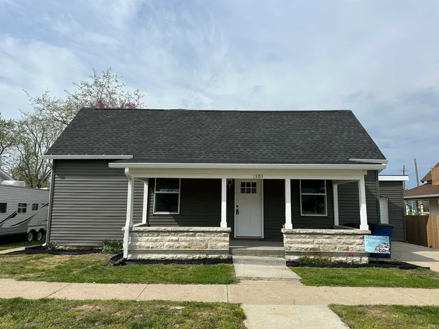 $269,900 | 1307 19th Street, Bedford, IN 47421