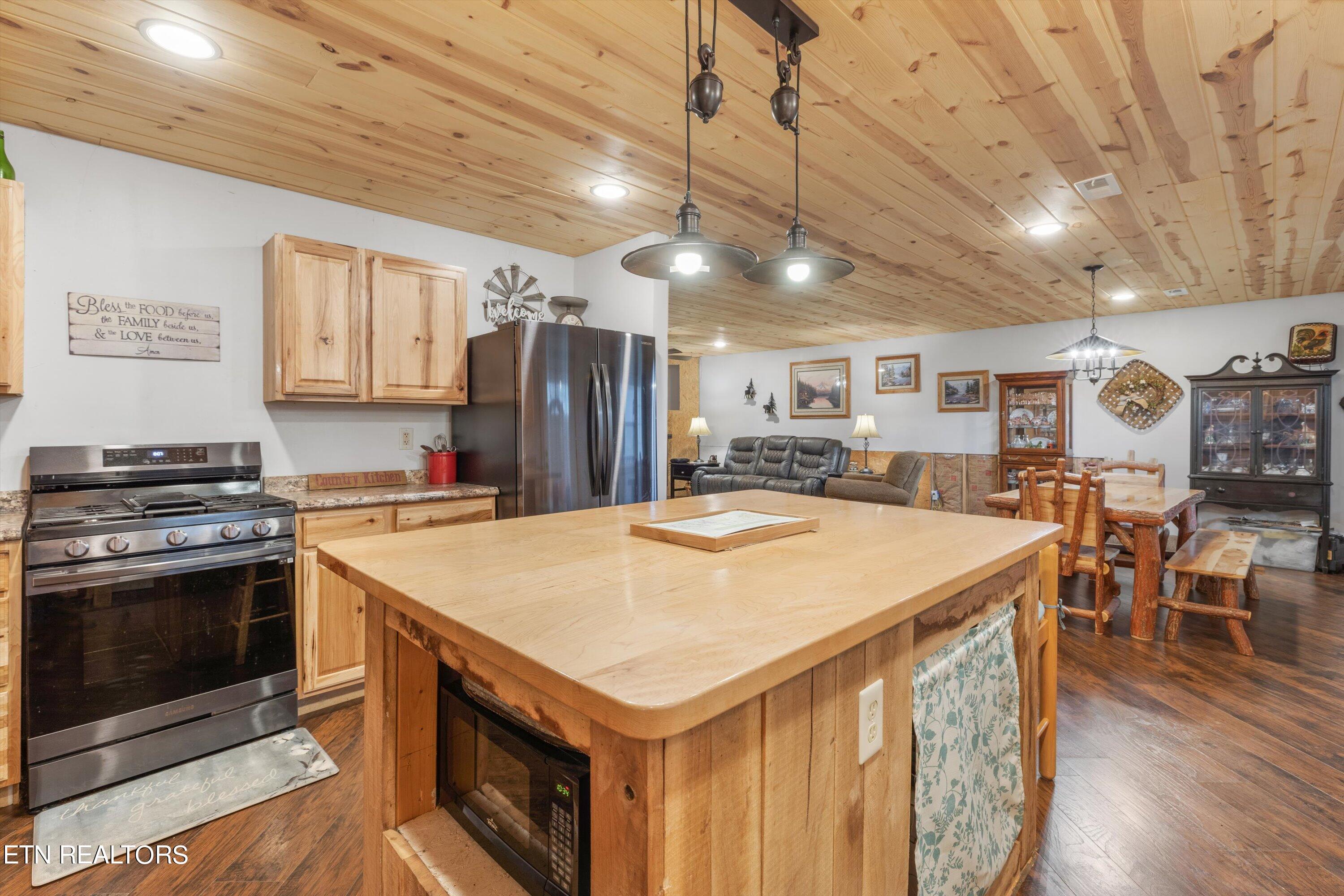 1623 Little Sycamore Road Tazewell, TN 37879 - Photo 16 of 41 14-1623LittleSycamoreRd-06